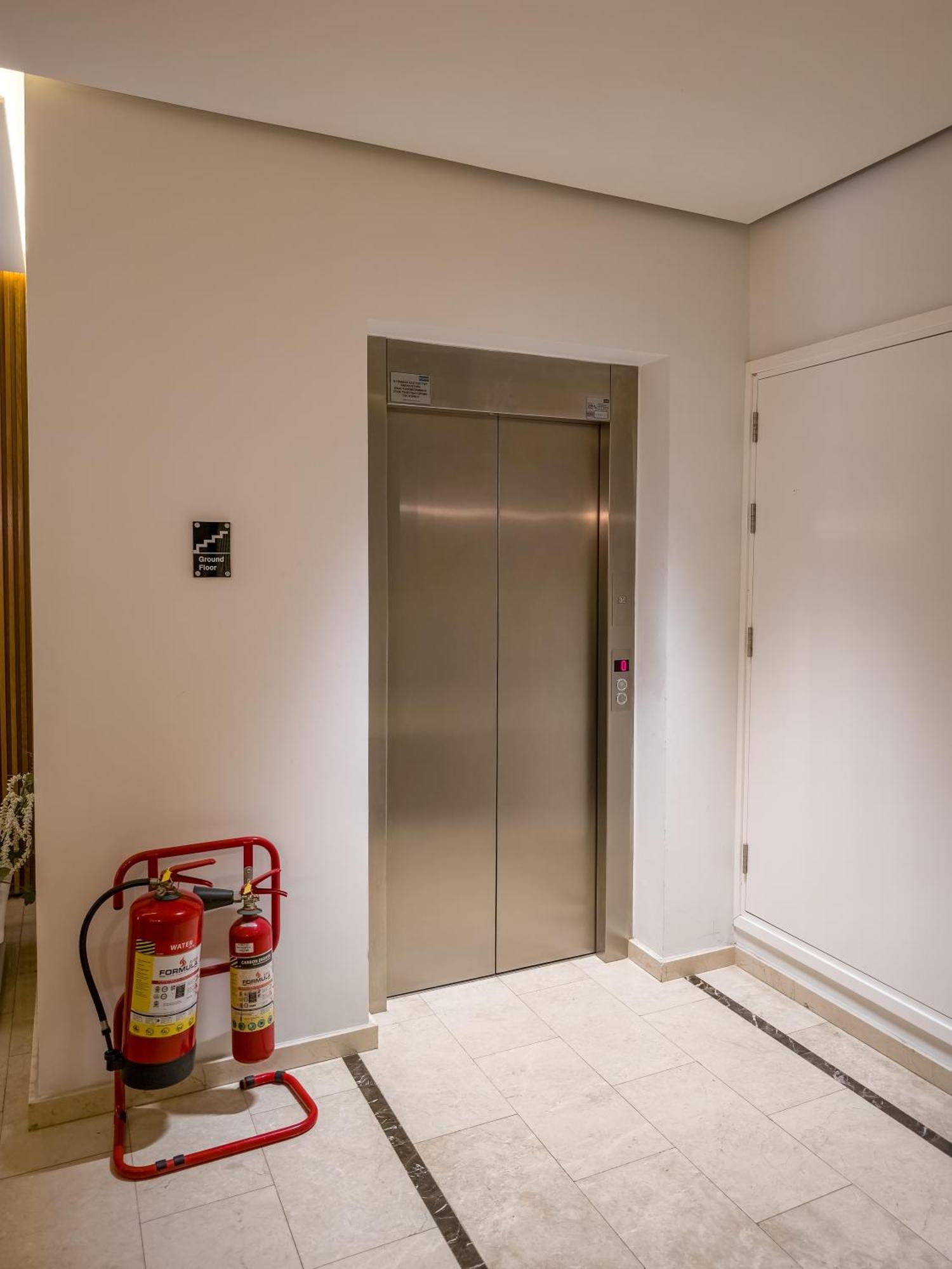 City Centre Studio Apartments Никозия Екстериор снимка